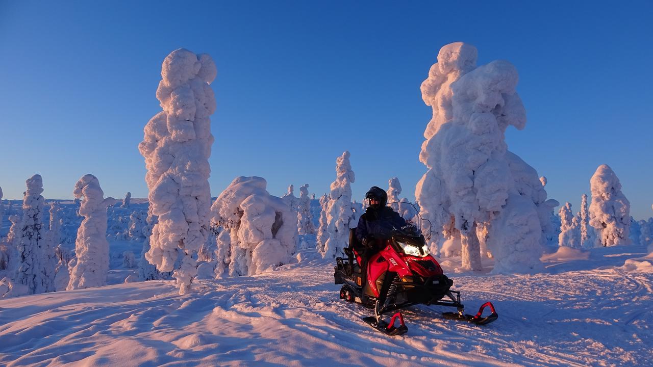Yllaes Lake Hotel Ylläsjärvi エクステリア 写真